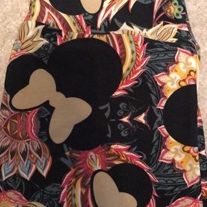 Lularoe Disney OS Leggings